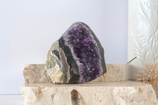 Amethyst Polished Edge Standing 10cm