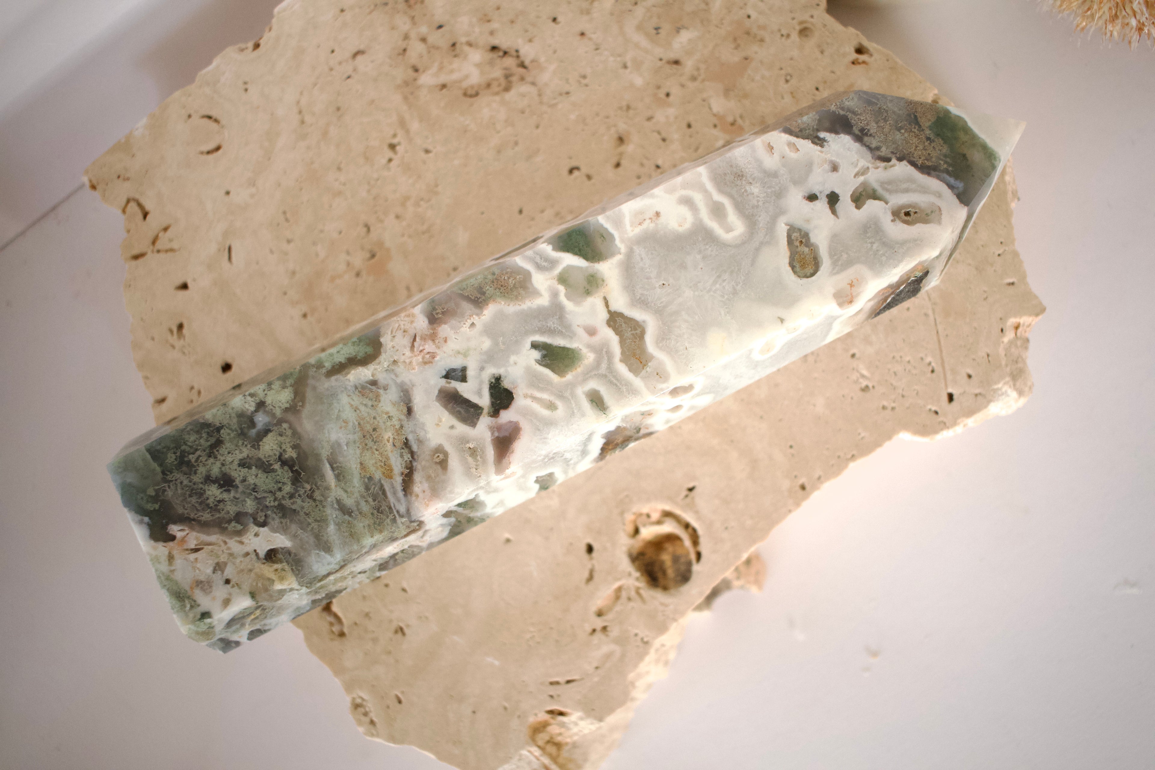 Moss Agate Tower 23cm