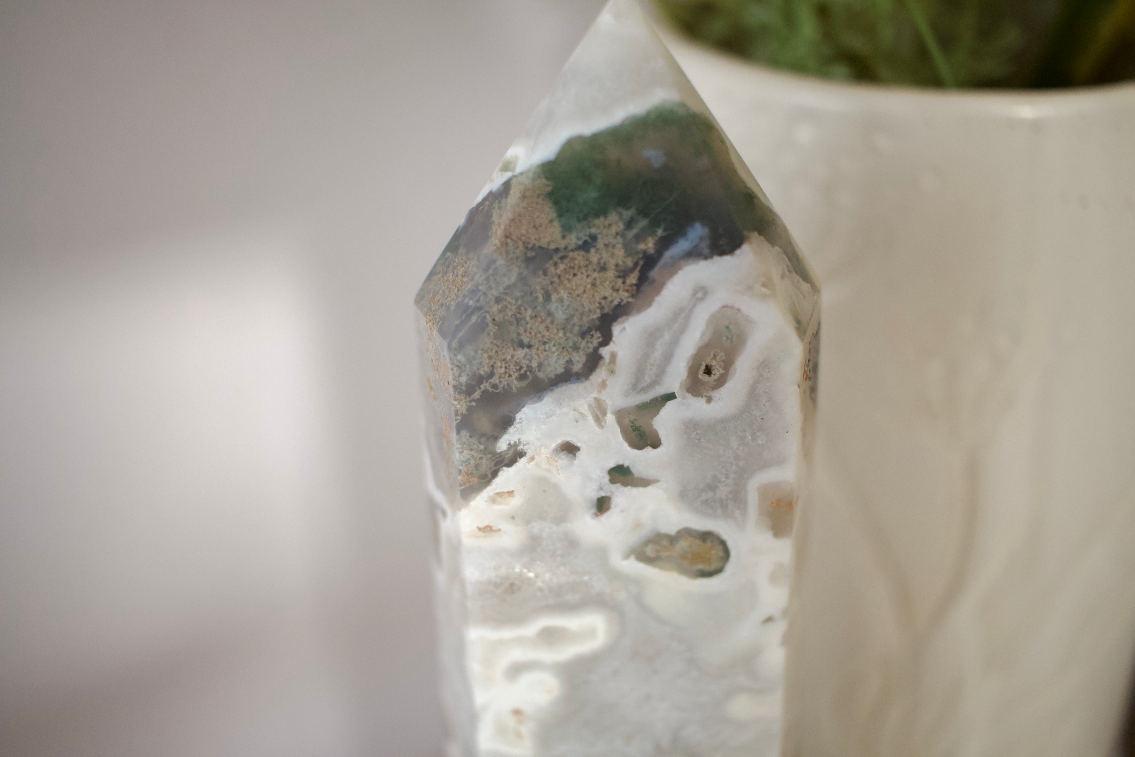 Moss Agate Tower 23cm