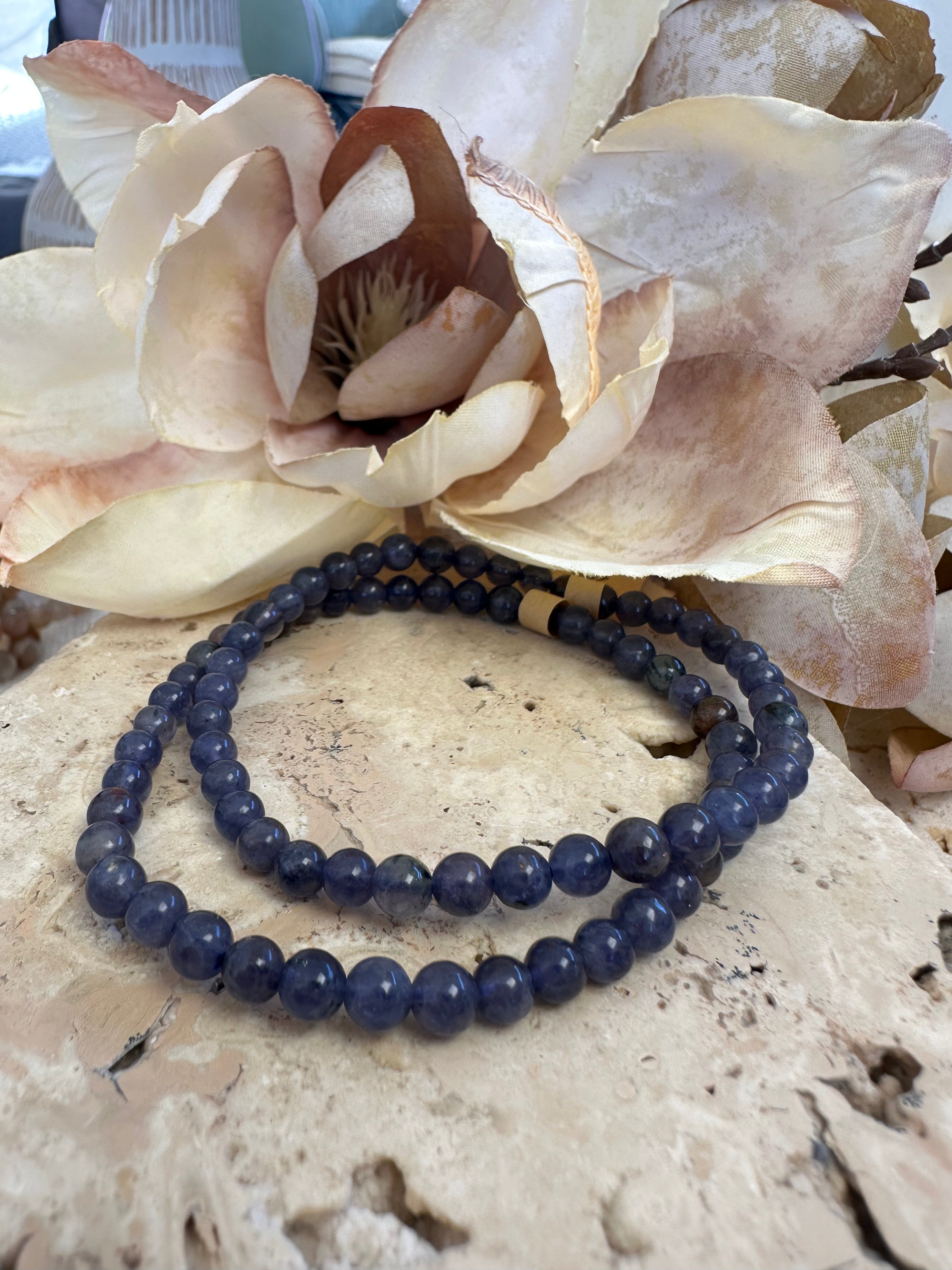 Iolite 4mm