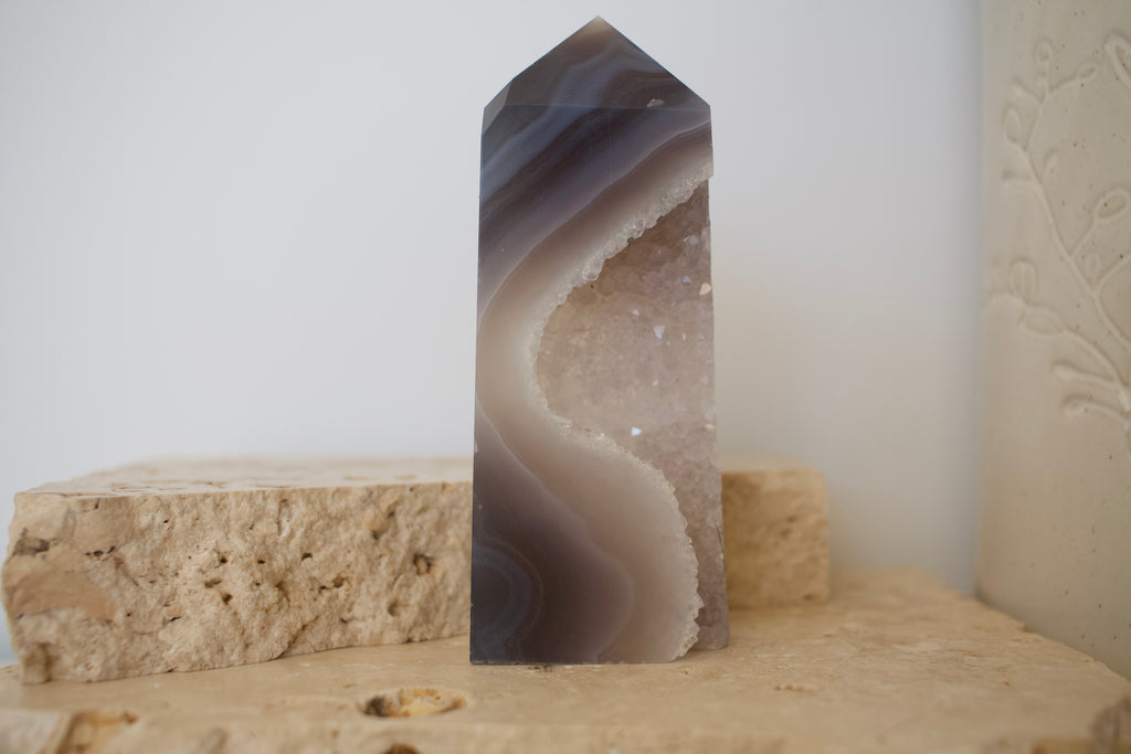 Sugar Druzy Agate Tower 12cm