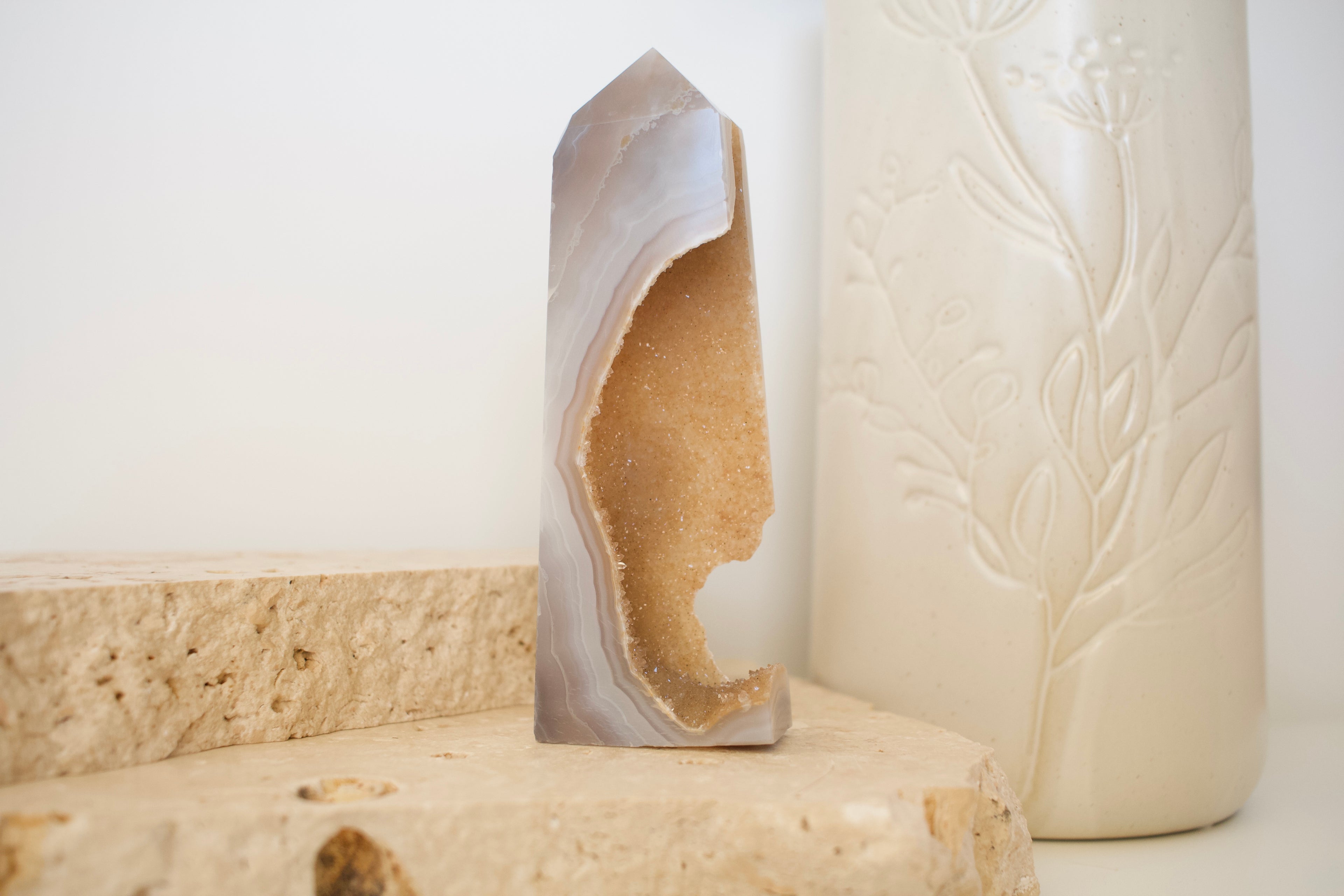Sugar Druzy Agate Tower 13 cm