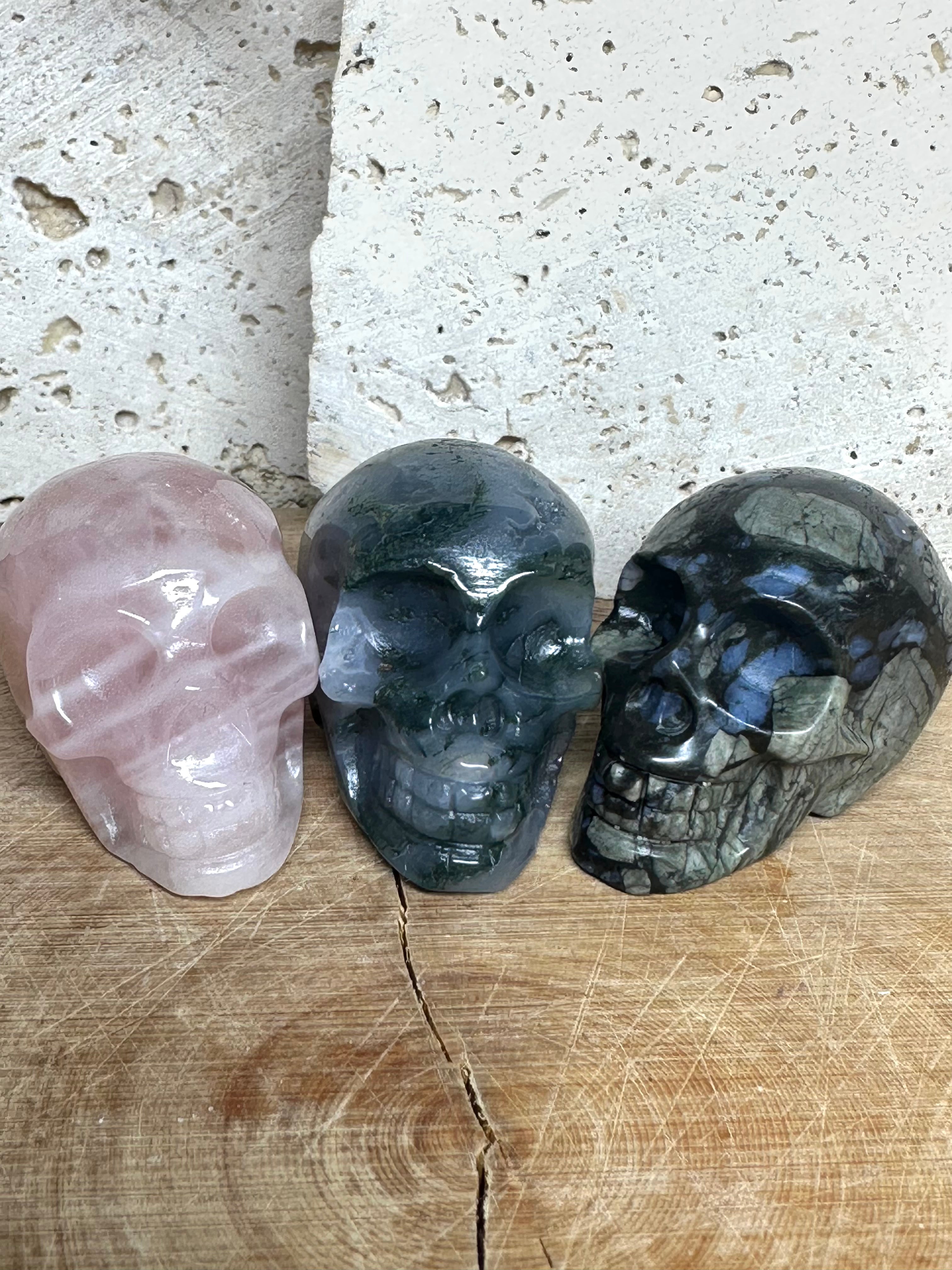 Small Skull Carvings