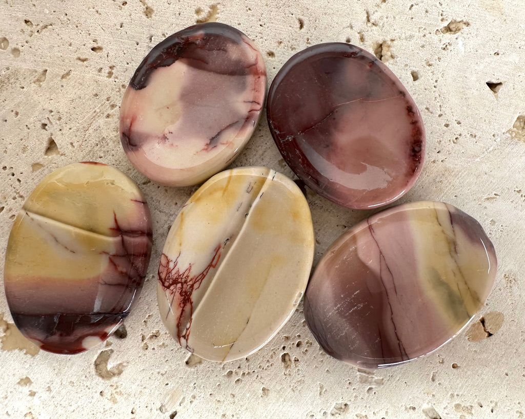 Mookaite Small (no) Worry Stone
